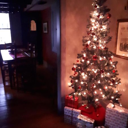 The Olde Angel Inn Niagara-on-the-Lake Buitenkant foto